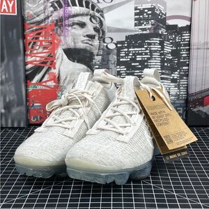 Nike Air VaporMax 2021 FlyKnit DJ9975-001 Women’s US 6.5 NEW